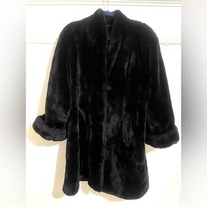 Vintage STEVE BY SEARLE Elegant Black Faux Fur Coat